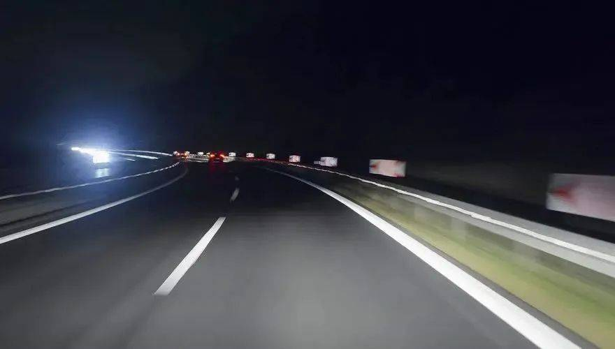 Why Are Highways So Dark at Night? - China Commercial LED Lighting ...